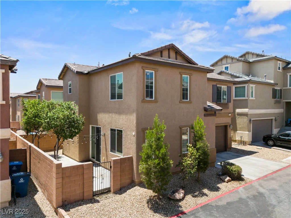 9053 Boston Springs, Las Vegas, NV 89149