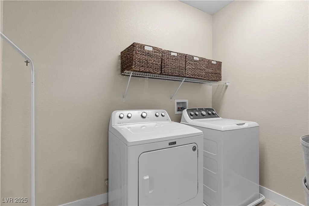 9053 Boston Springs, Las Vegas, NV 89149