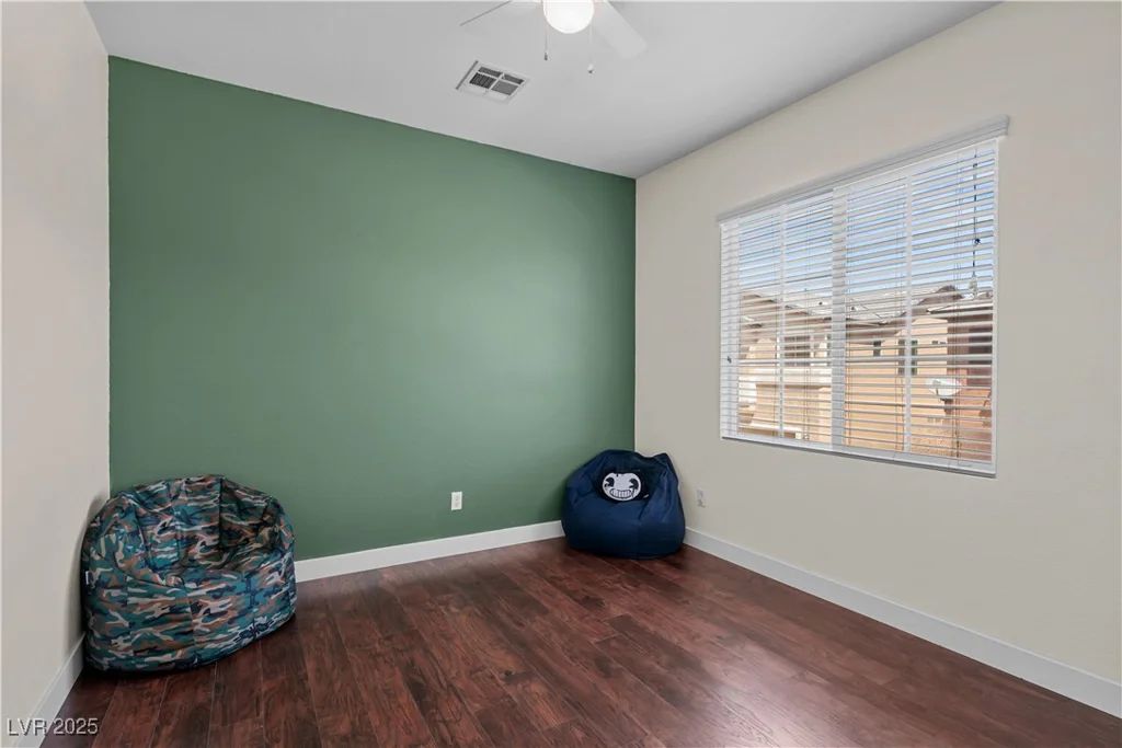 9053 Boston Springs, Las Vegas, NV 89149