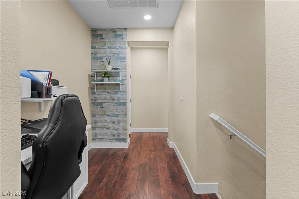 9053 Boston Springs, Las Vegas, NV 89149