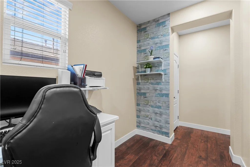 9053 Boston Springs, Las Vegas, NV 89149