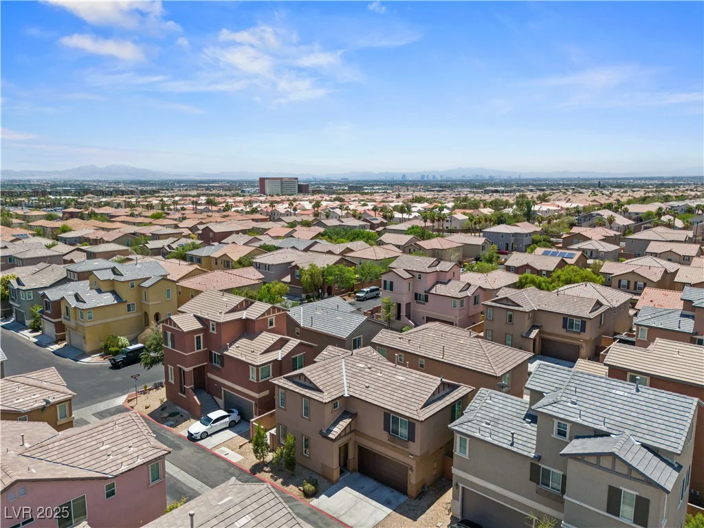 9053 Boston Springs, Las Vegas, NV 89149