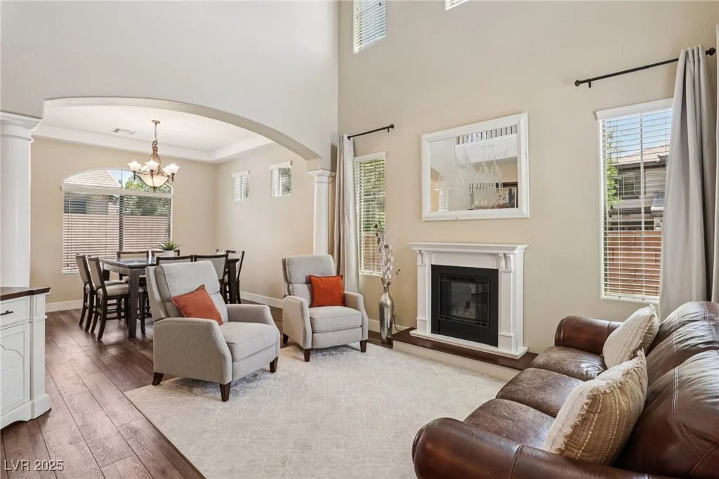 8204 Chimney Bluffs, North Las Vegas, NV 89085