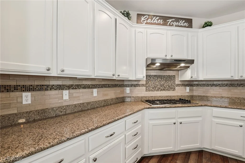 8204 Chimney Bluffs, North Las Vegas, NV 89085