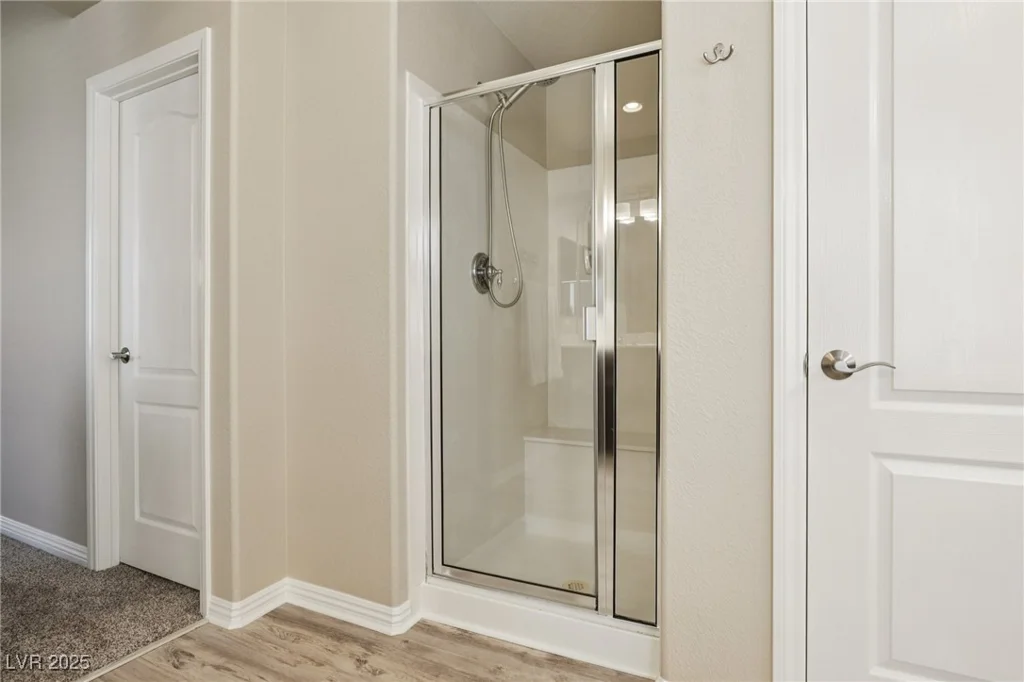 8204 Chimney Bluffs, North Las Vegas, NV 89085