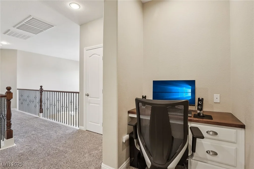 8204 Chimney Bluffs, North Las Vegas, NV 89085