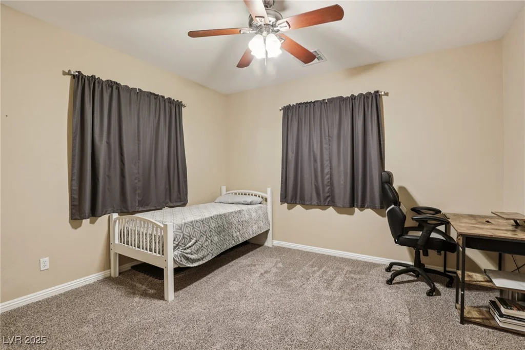 8204 Chimney Bluffs, North Las Vegas, NV 89085
