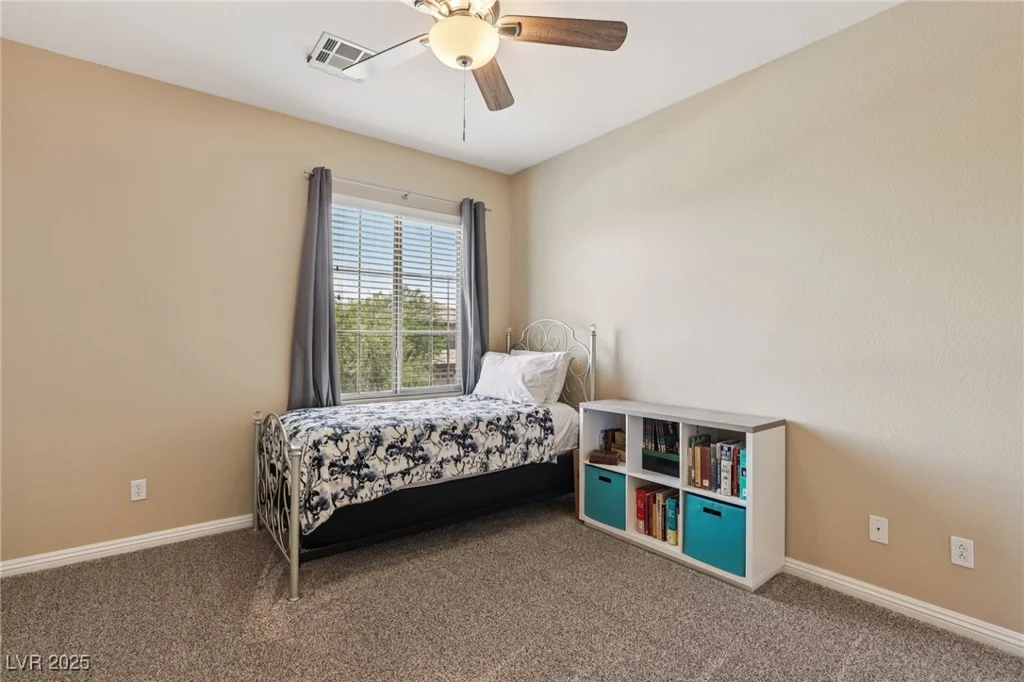 8204 Chimney Bluffs, North Las Vegas, NV 89085