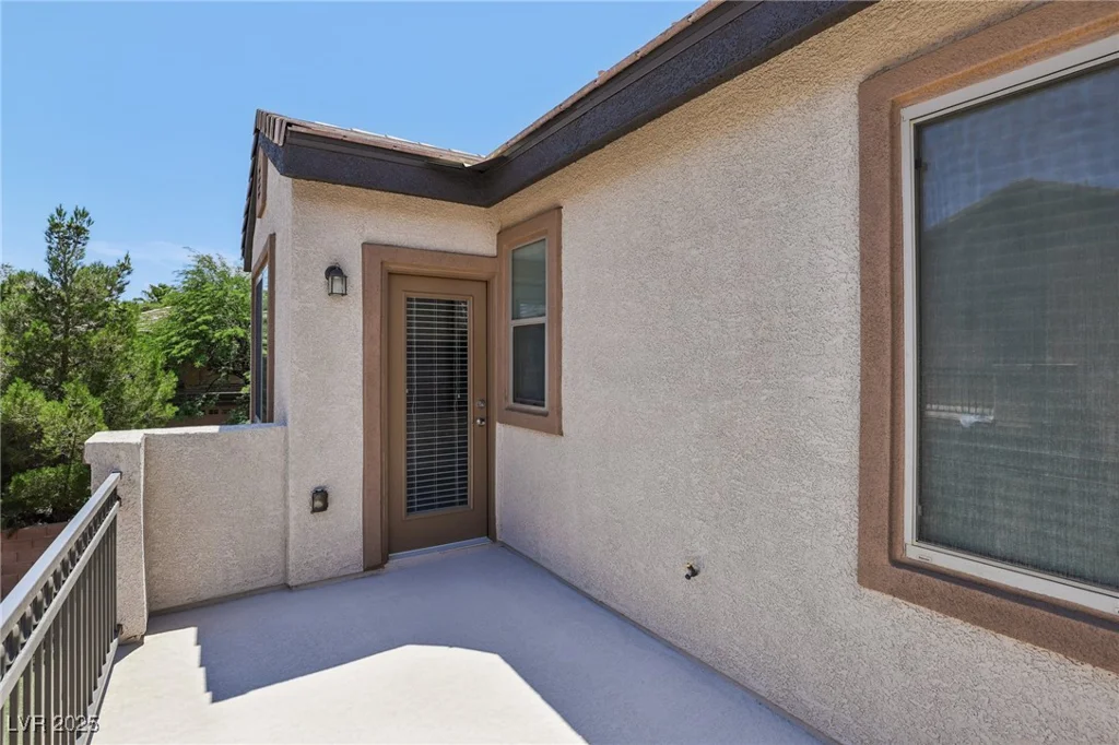8204 Chimney Bluffs, North Las Vegas, NV 89085