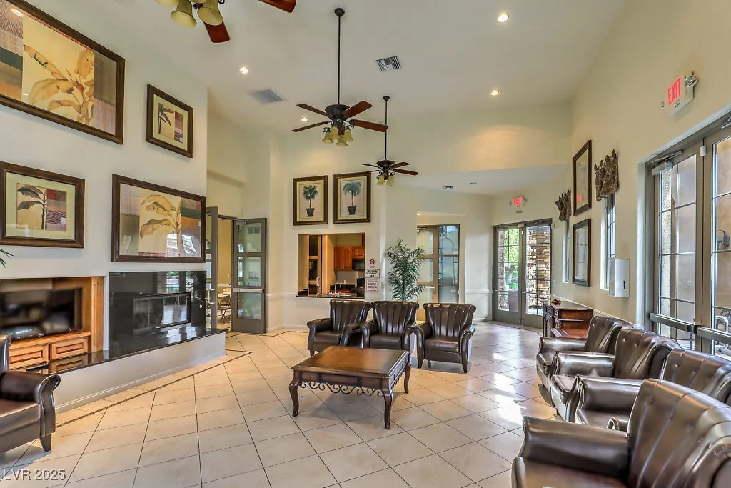 8204 Chimney Bluffs, North Las Vegas, NV 89085
