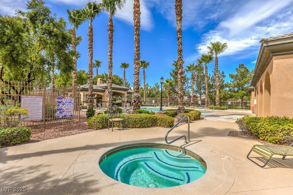 8204 Chimney Bluffs, North Las Vegas, NV 89085