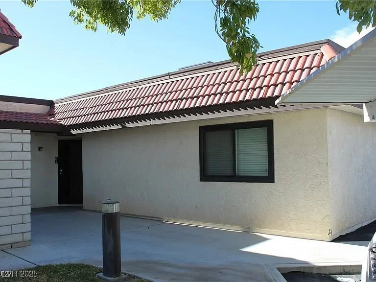 671 Bourbon, Pahrump, NV 89048