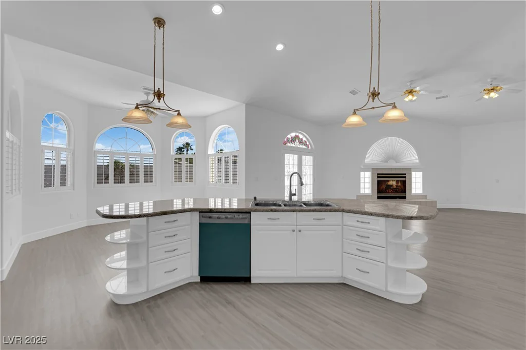 4418 Desert Bloom, Las Vegas, NV 89129