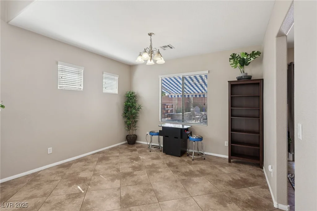 10329 Walworth, Las Vegas, NV 89166