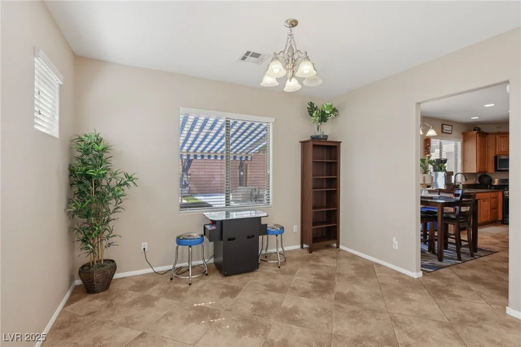 10329 Walworth, Las Vegas, NV 89166