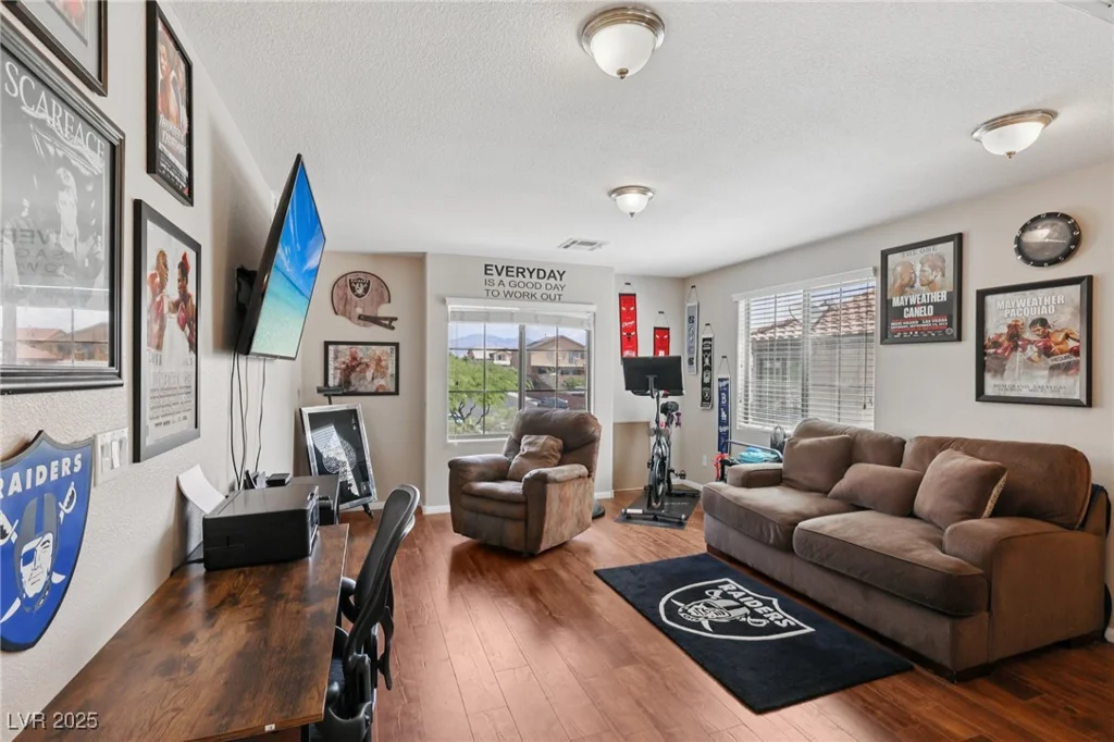 10329 Walworth, Las Vegas, NV 89166
