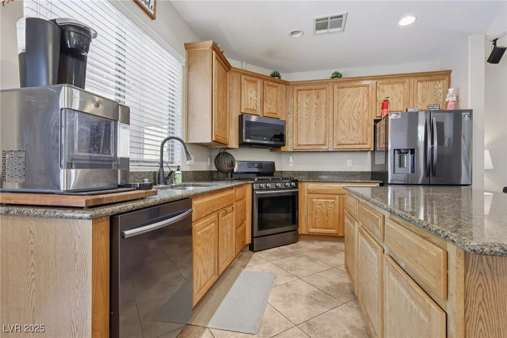 10329 Walworth, Las Vegas, NV 89166