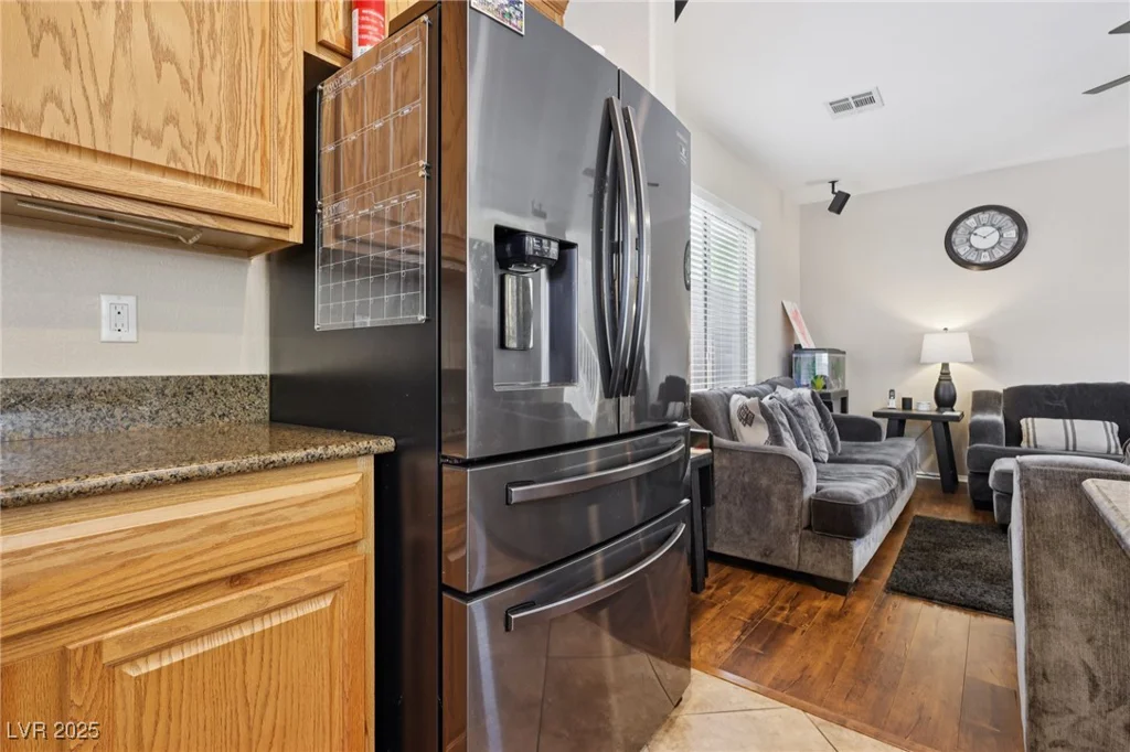10329 Walworth, Las Vegas, NV 89166