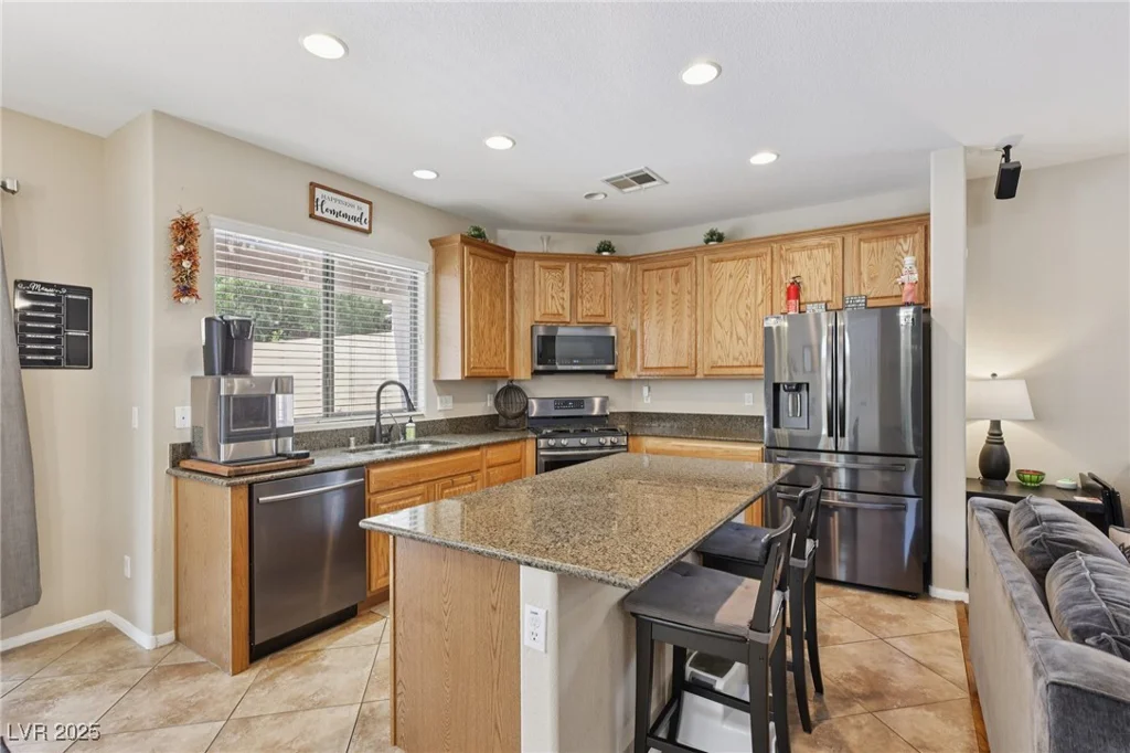 10329 Walworth, Las Vegas, NV 89166