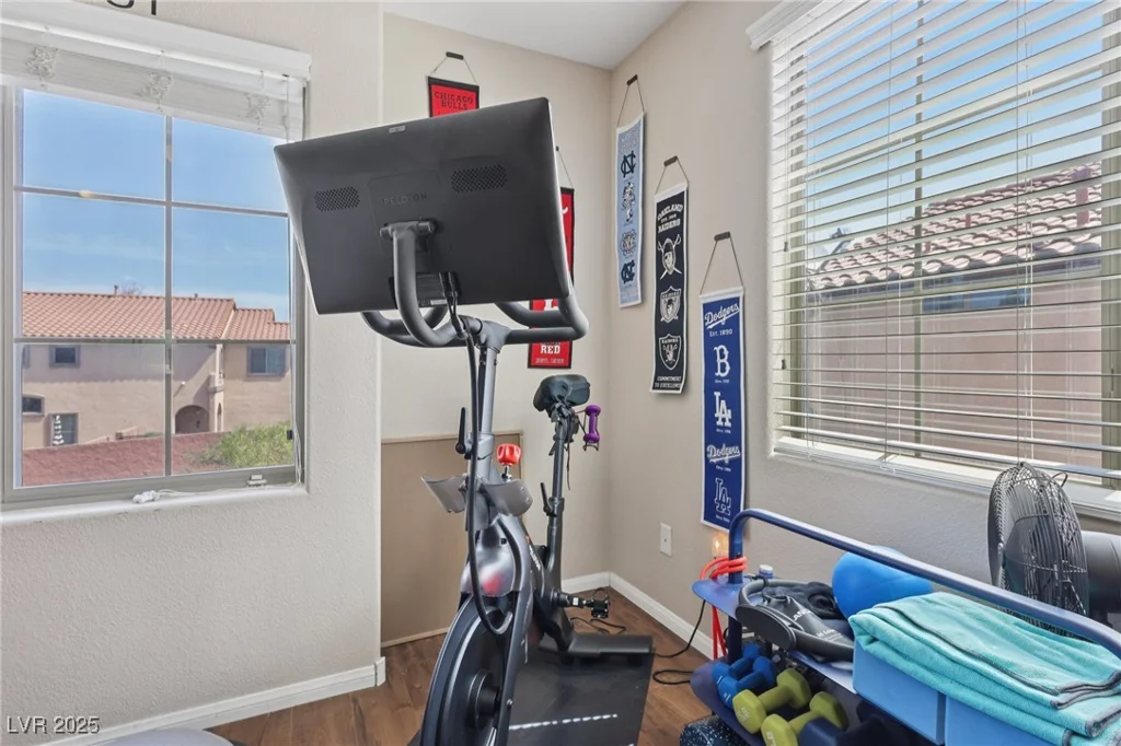 10329 Walworth, Las Vegas, NV 89166