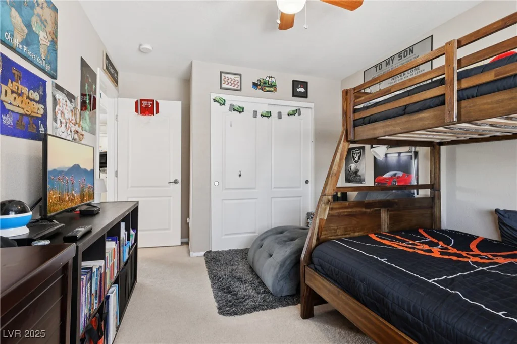 10329 Walworth, Las Vegas, NV 89166
