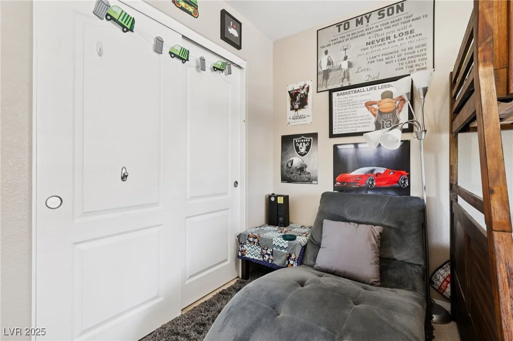 10329 Walworth, Las Vegas, NV 89166