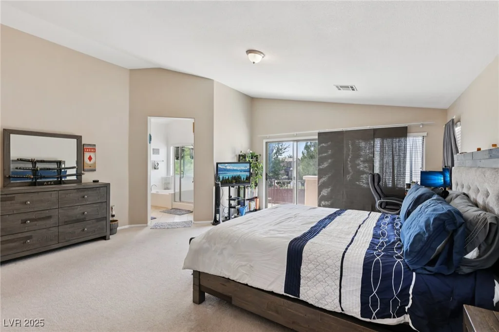 10329 Walworth, Las Vegas, NV 89166