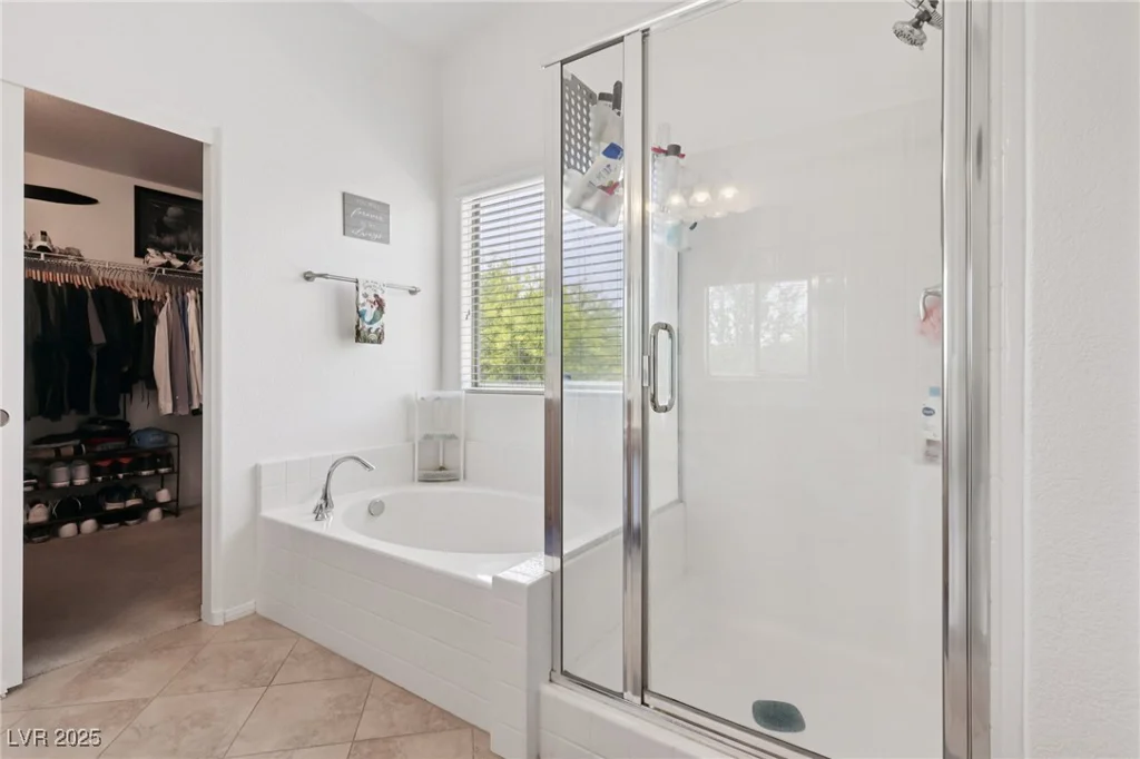 10329 Walworth, Las Vegas, NV 89166