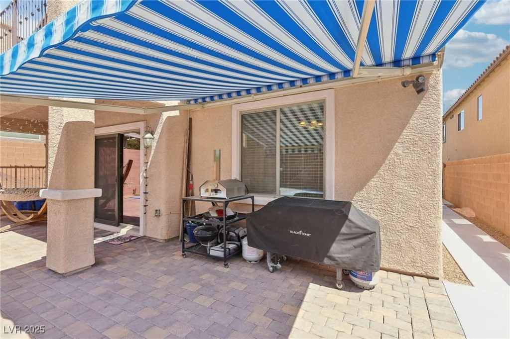 10329 Walworth, Las Vegas, NV 89166