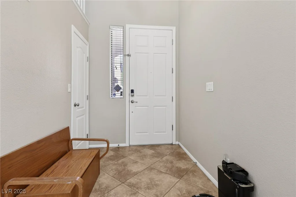 10329 Walworth, Las Vegas, NV 89166