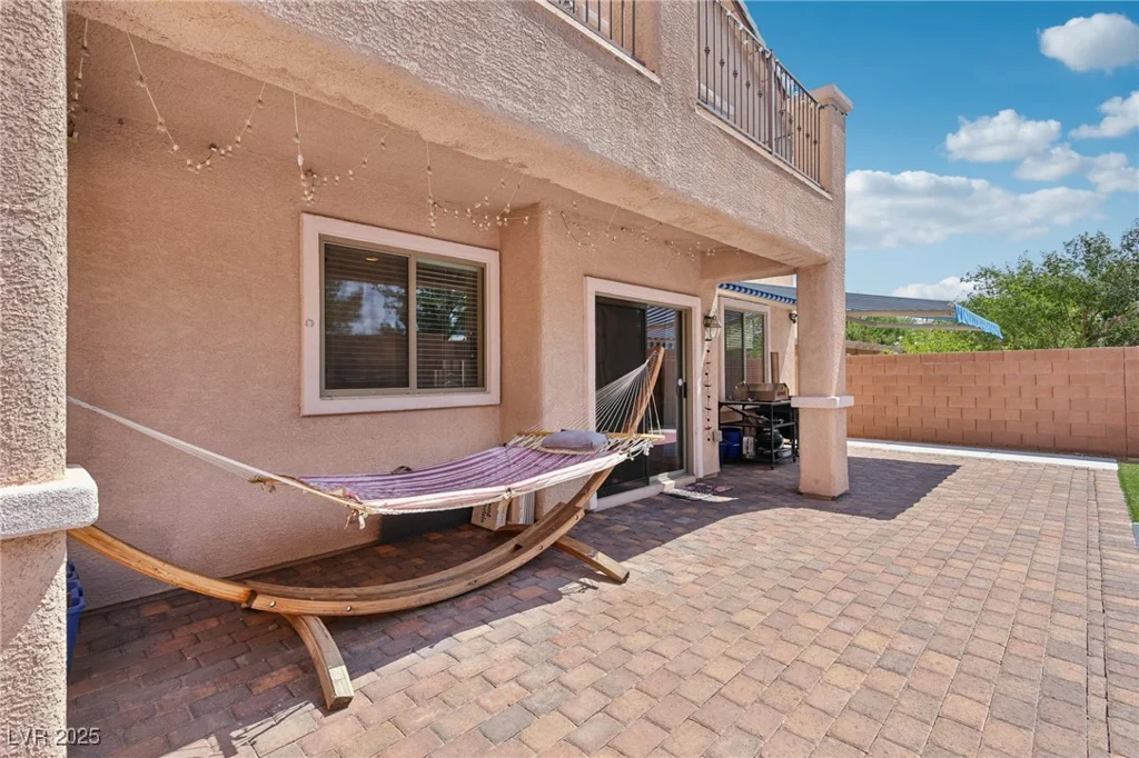 10329 Walworth, Las Vegas, NV 89166