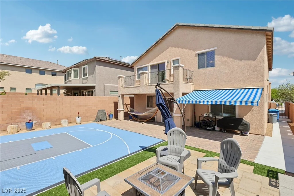 10329 Walworth, Las Vegas, NV 89166
