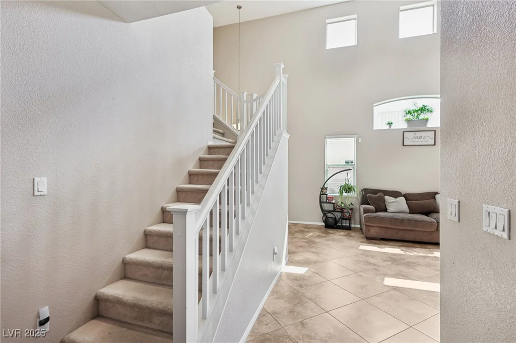 10329 Walworth, Las Vegas, NV 89166
