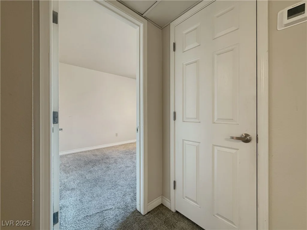 4943 Indian River, Las Vegas, NV 89103