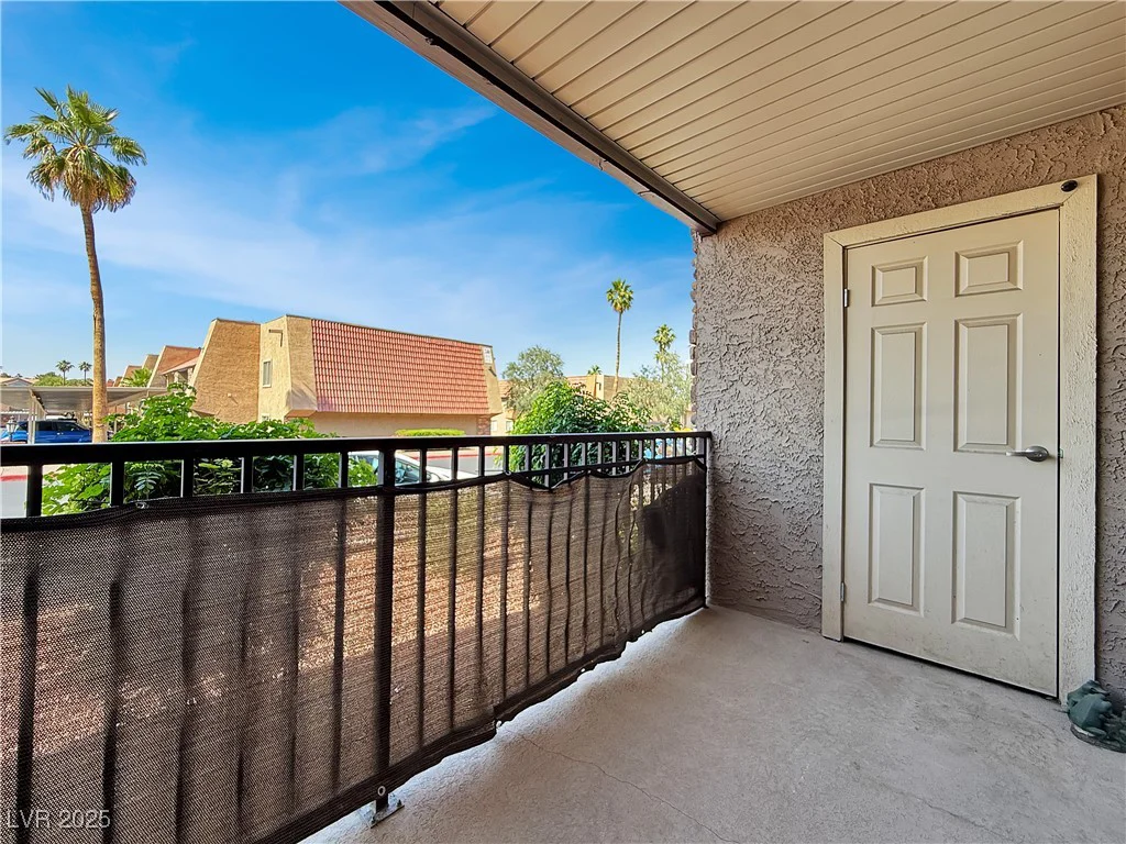4943 Indian River, Las Vegas, NV 89103