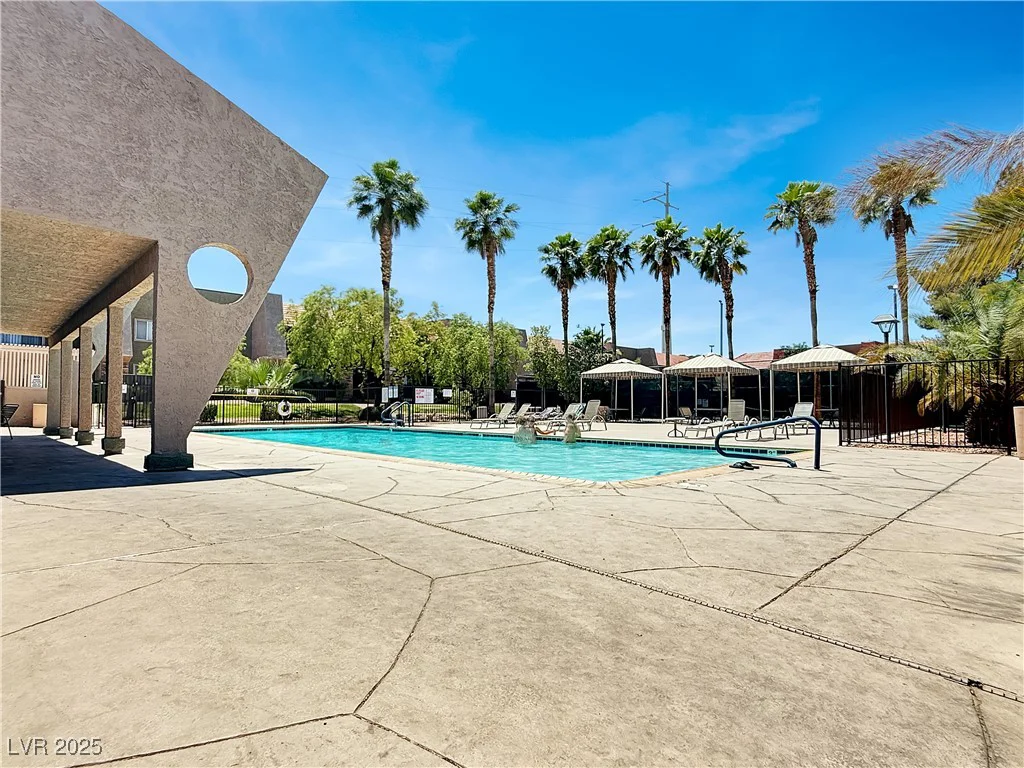 4943 Indian River, Las Vegas, NV 89103