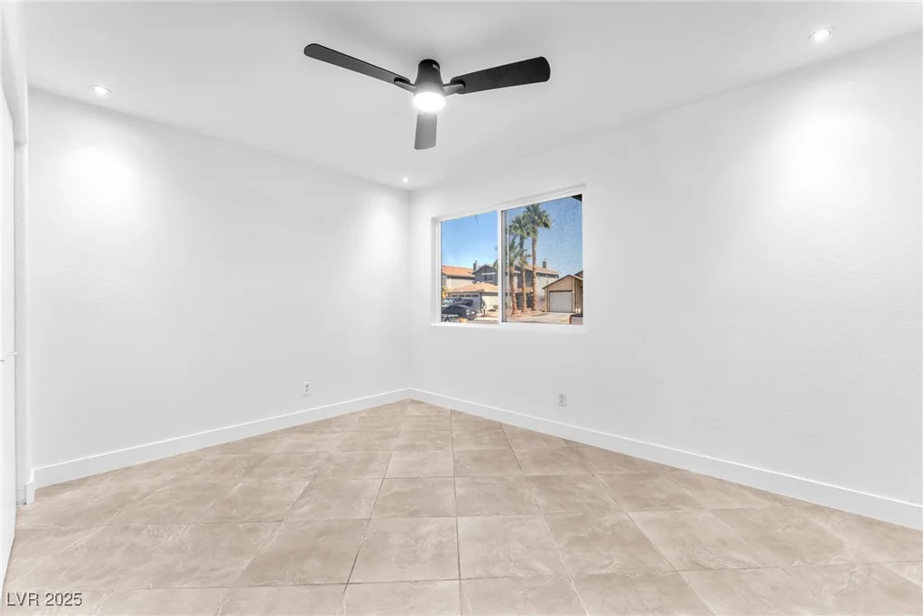 6717 Sheffield, Las Vegas, NV 89108