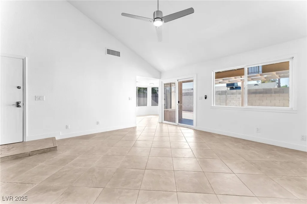 6717 Sheffield, Las Vegas, NV 89108