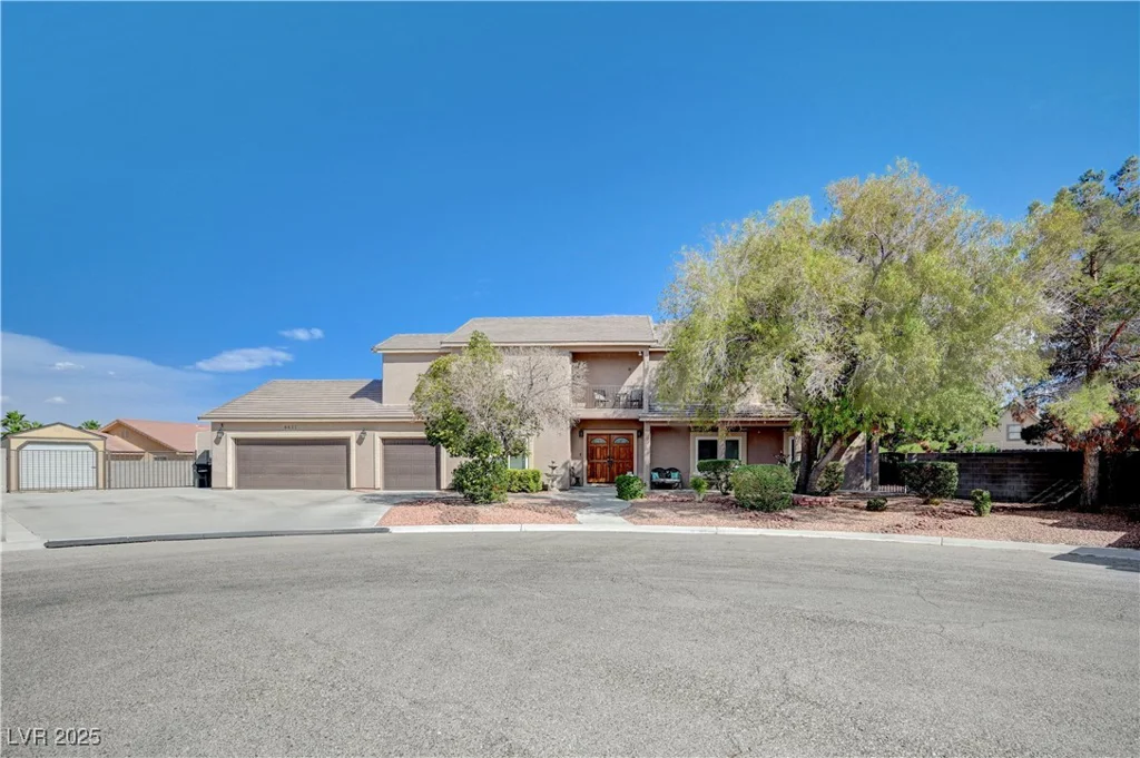 6821 Jeanette, Las Vegas, NV 89131