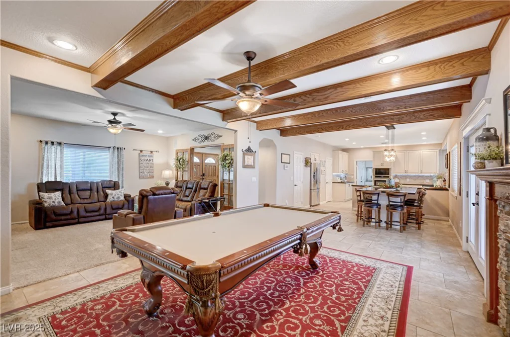 6821 Jeanette, Las Vegas, NV 89131