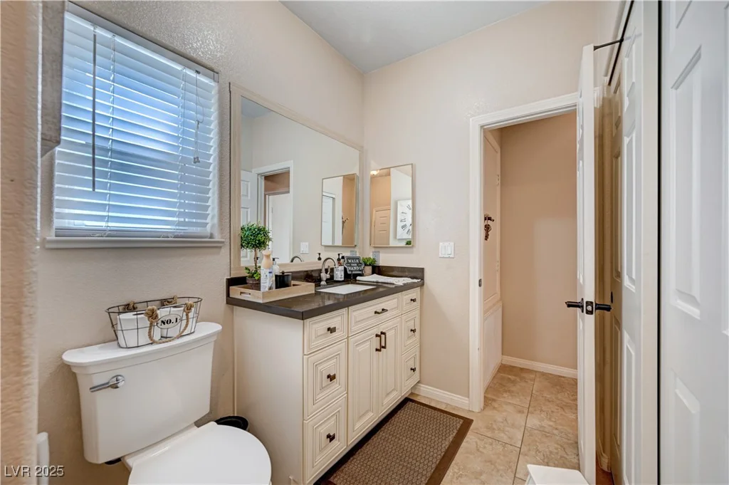 6821 Jeanette, Las Vegas, NV 89131