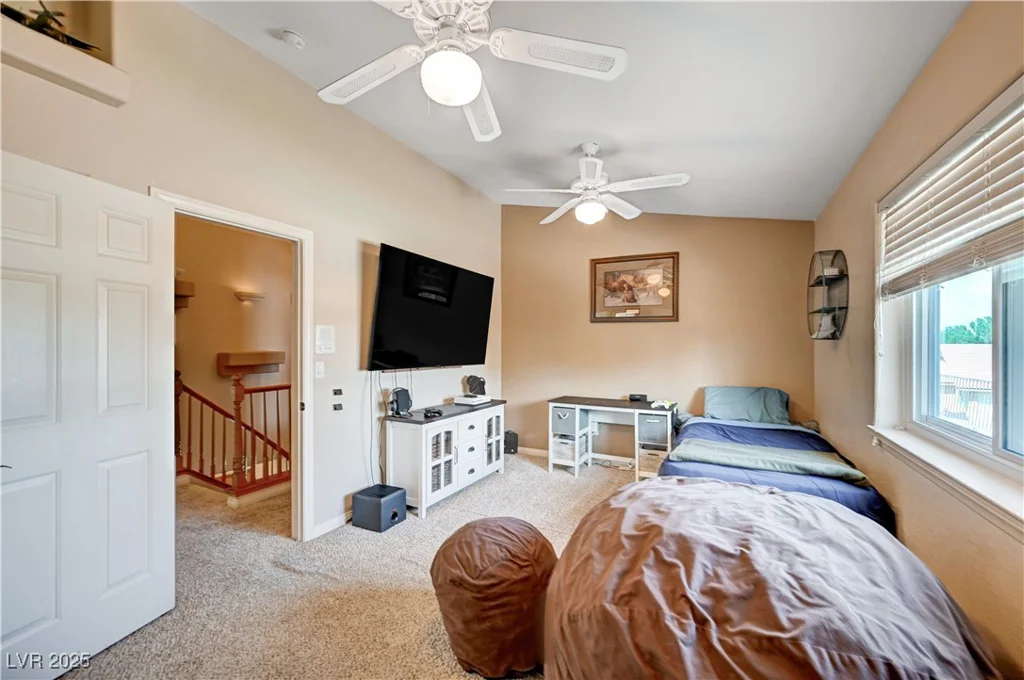 6821 Jeanette, Las Vegas, NV 89131