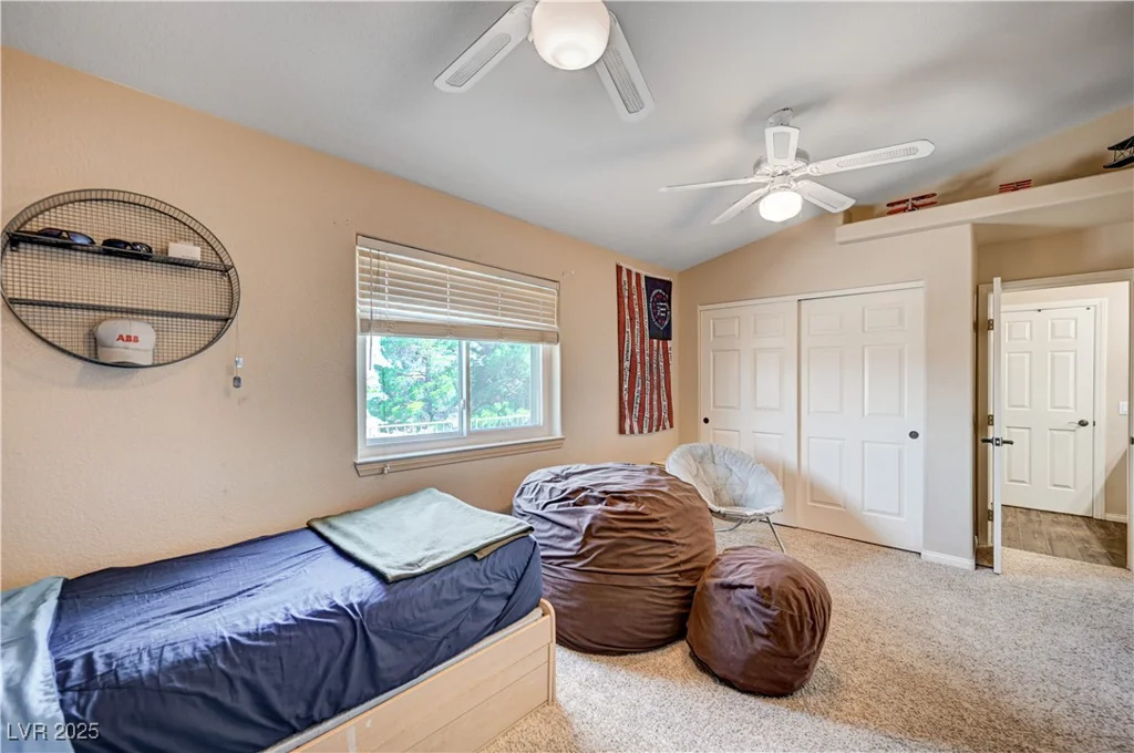 6821 Jeanette, Las Vegas, NV 89131