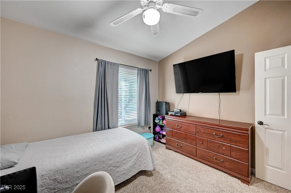 6821 Jeanette, Las Vegas, NV 89131