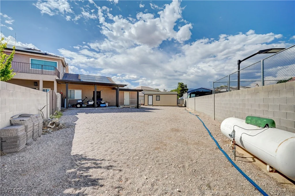 6821 Jeanette, Las Vegas, NV 89131