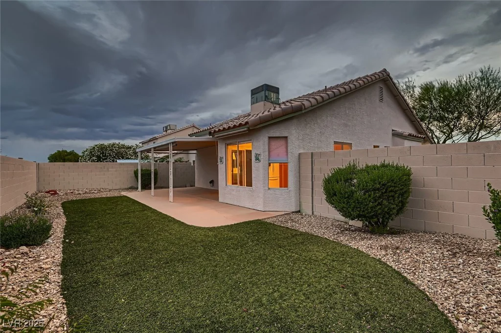 3426 Side Saddle, North Las Vegas, NV 89032