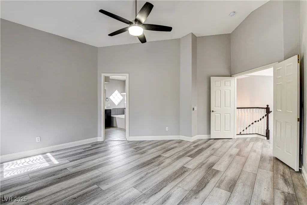 313 Vista Glen, Las Vegas, NV 89145