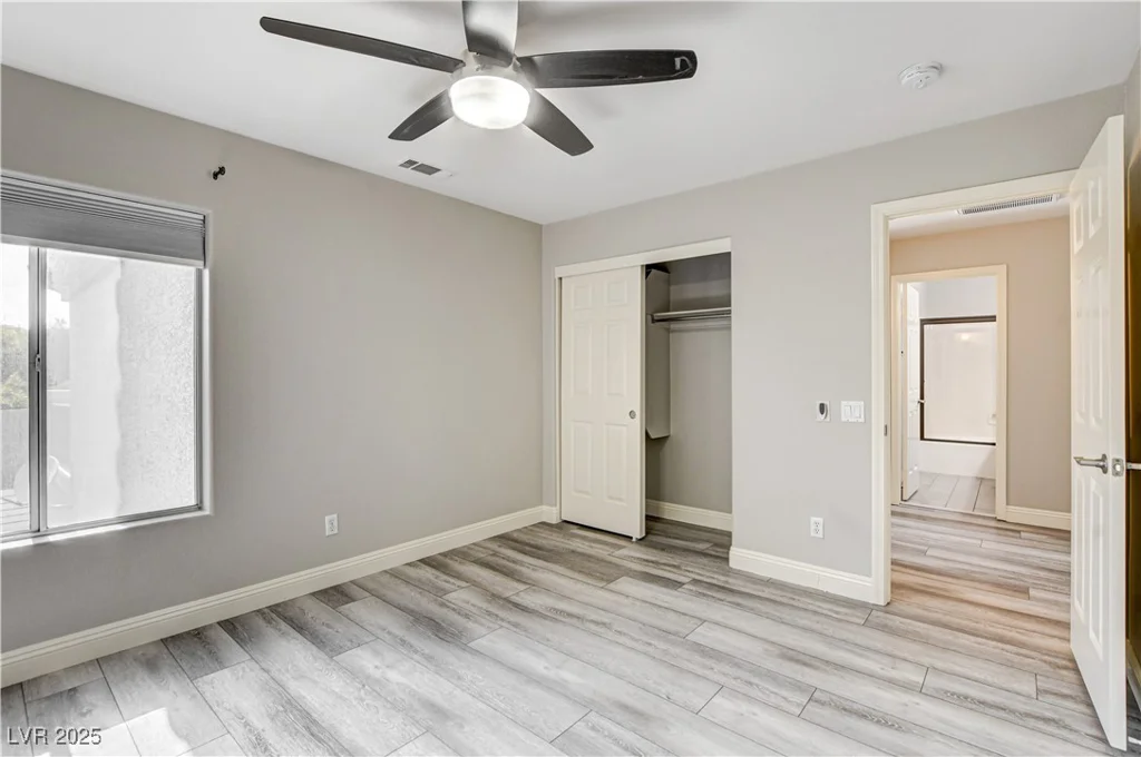 313 Vista Glen, Las Vegas, NV 89145