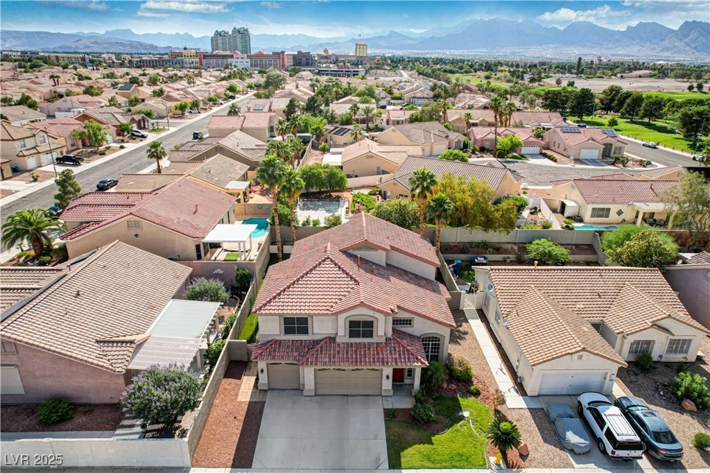 313 Vista Glen, Las Vegas, NV 89145