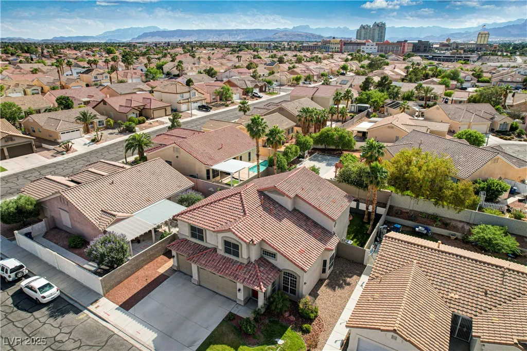 313 Vista Glen, Las Vegas, NV 89145